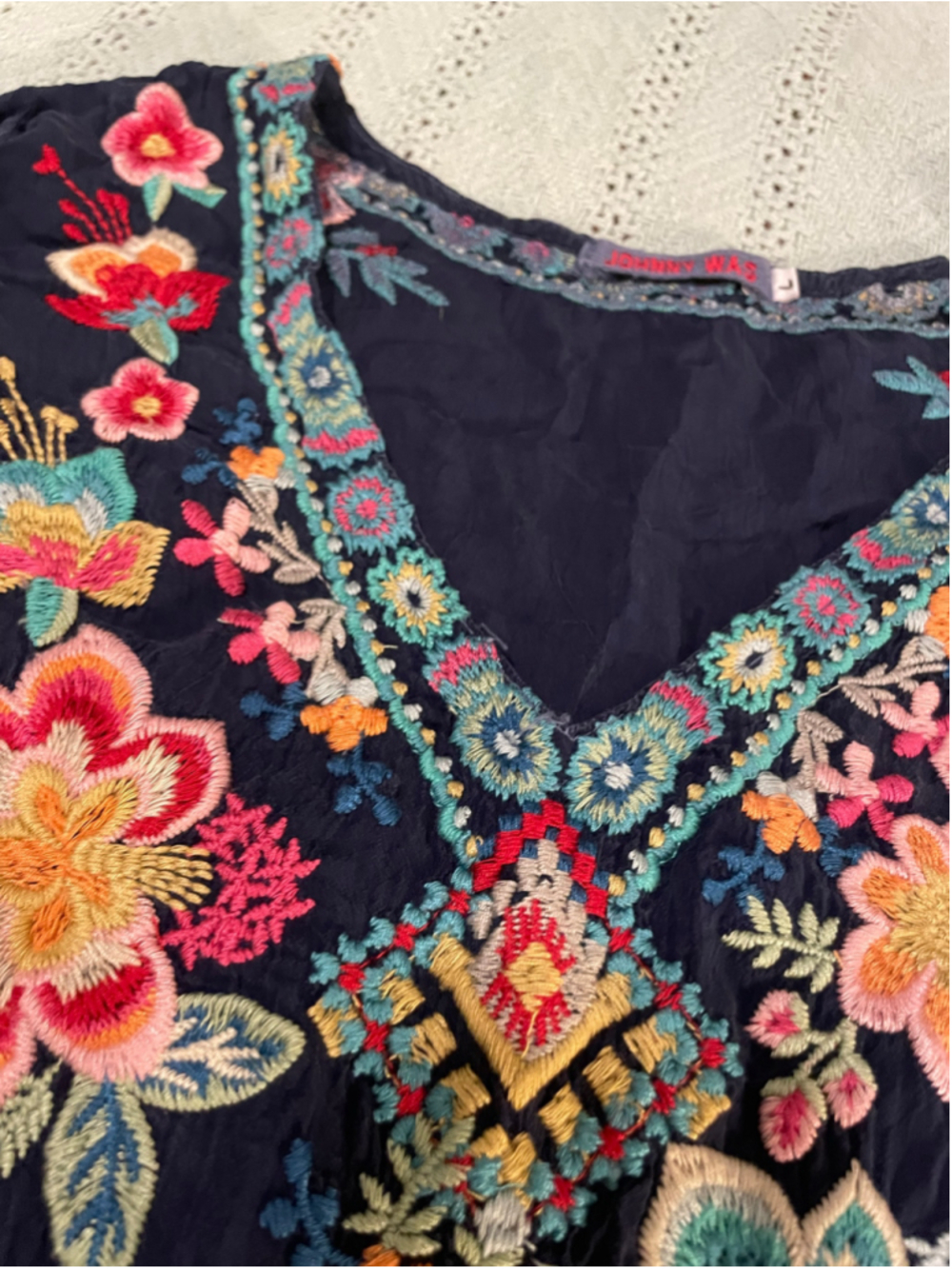 Johnny Was Embroidered floral boho Size L Navy - Picture 5 of 9